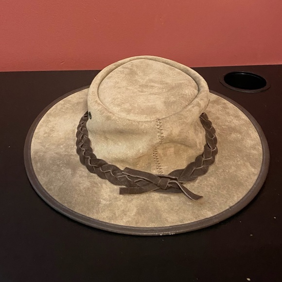 BARMAH Other - BARMAH Foldaway Suede Waterproof Hat